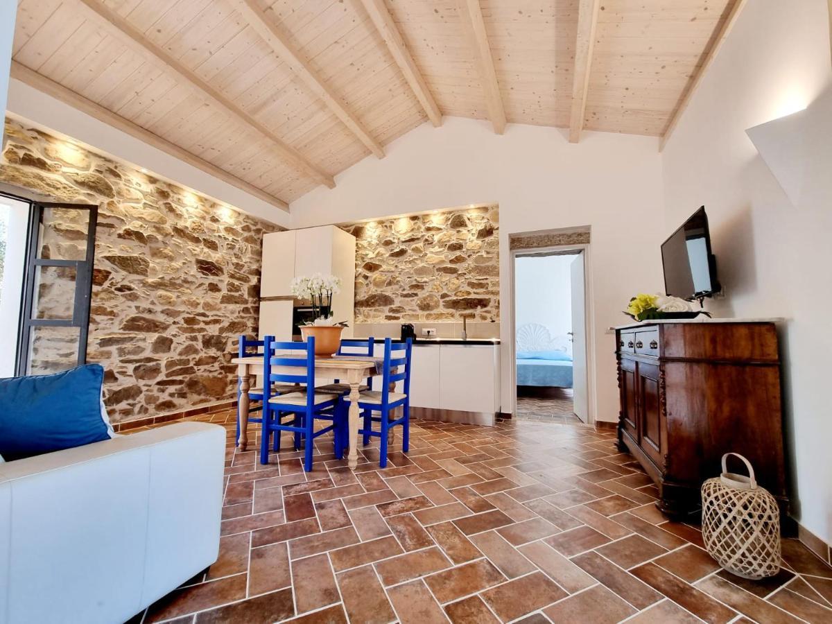 Appartement Stazzo San Teodoro La Quercia Piscina Condivisa Extérieur photo