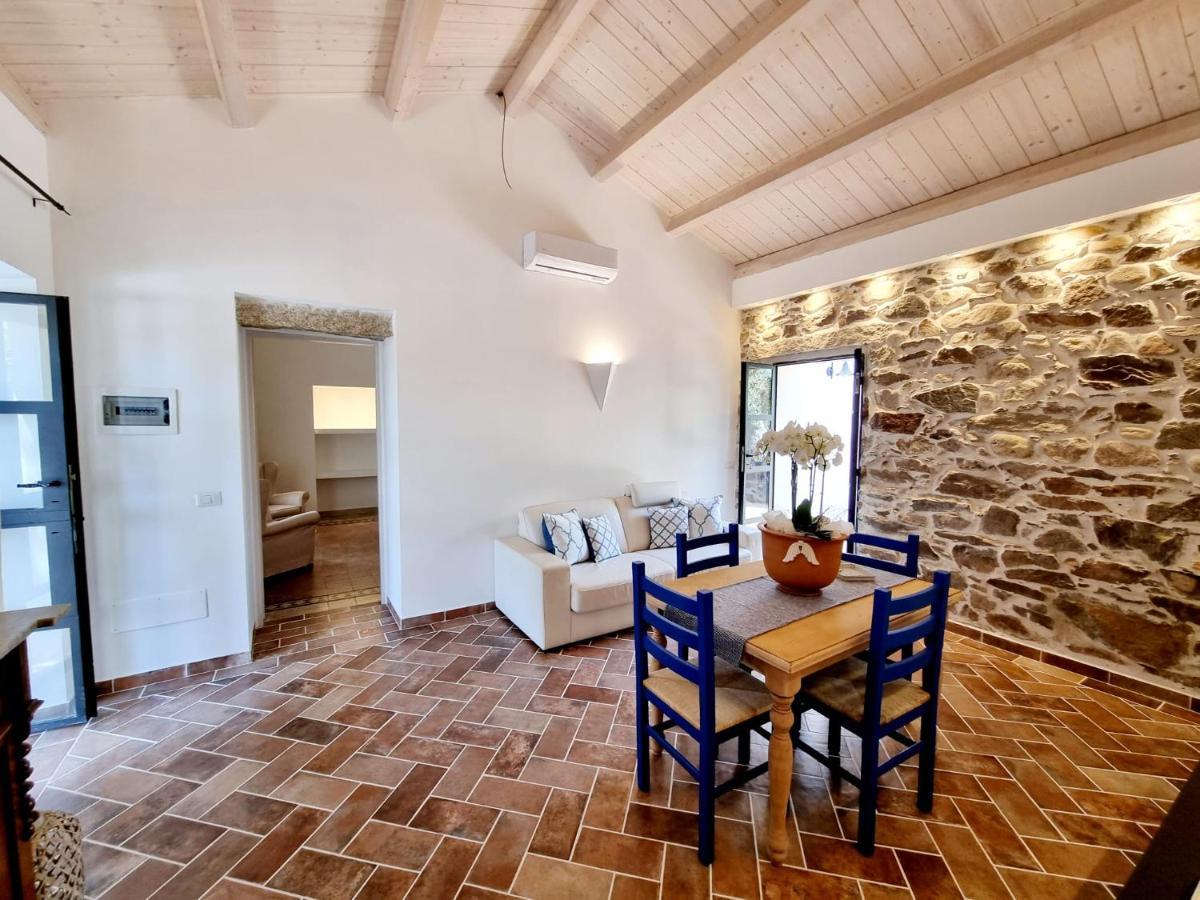 Appartement Stazzo San Teodoro La Quercia Piscina Condivisa Extérieur photo