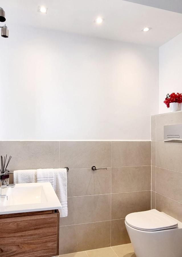 Appartement Stazzo San Teodoro La Quercia Piscina Condivisa Extérieur photo